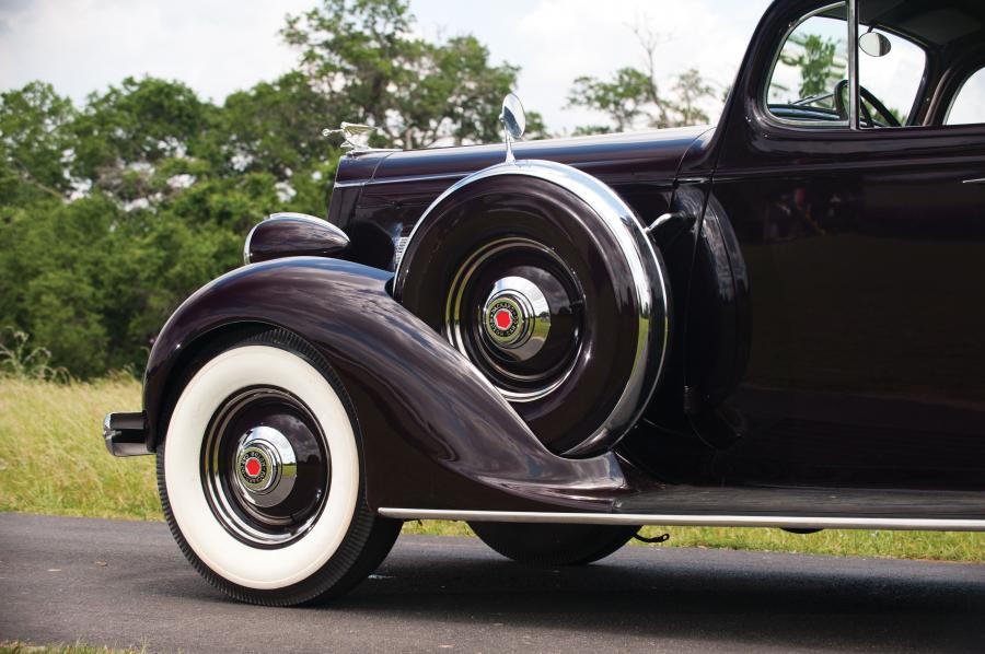  Packard One Twenty Touring Sedan 1936 года  (фото 15 из 23)